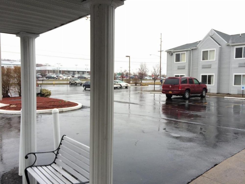Microtel Inn By Wyndham Henrietta/Rochester Image 6